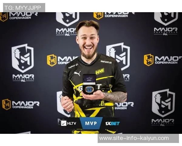 邓恩称赞格雷森阿伦拼抢关键时刻展现出天生赢家的气质与决胜能力 邓恩称赞格雷森阿伦拼抢关键时刻展现出天生赢家的气质与决胜能力